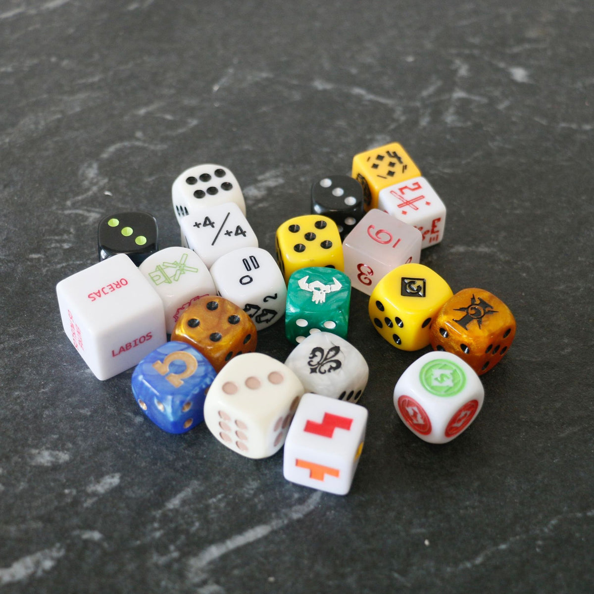 Custom Engraved Acrylic Polyhedral Dice Rounded Corners for American Mahjong Accessories-High End Personalized Custom Sample