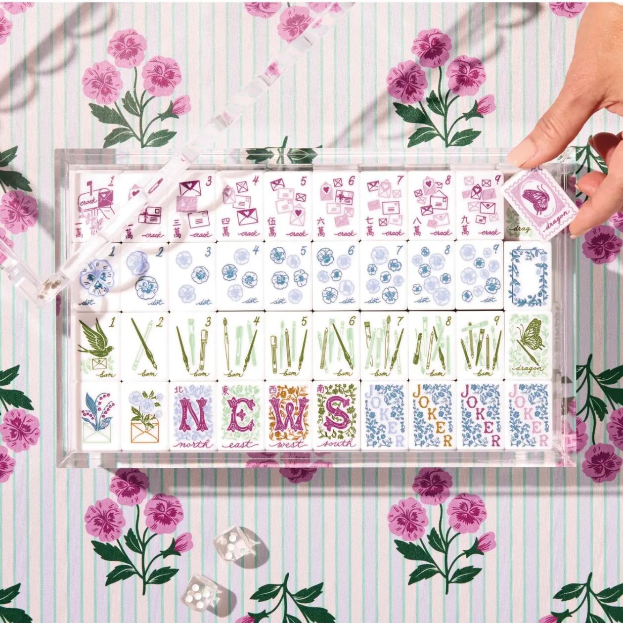 OEM Custom Print Luxury Floral Stamp Themed Acrylic US Mahjong Tiles Vintage Pattern Hand Shuffle Spliced Color Entertainment