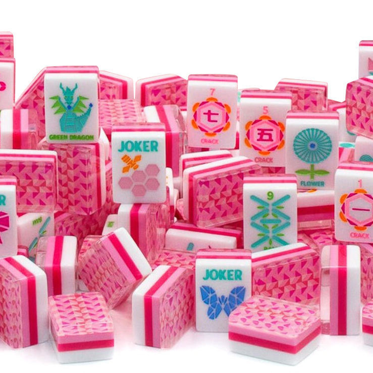 OEM ODM Wholesale Luxury 3 Layers Acrylic American European Mahjong Tiles Hand Rub Mahjong Set Wear Resistant Game Tiles