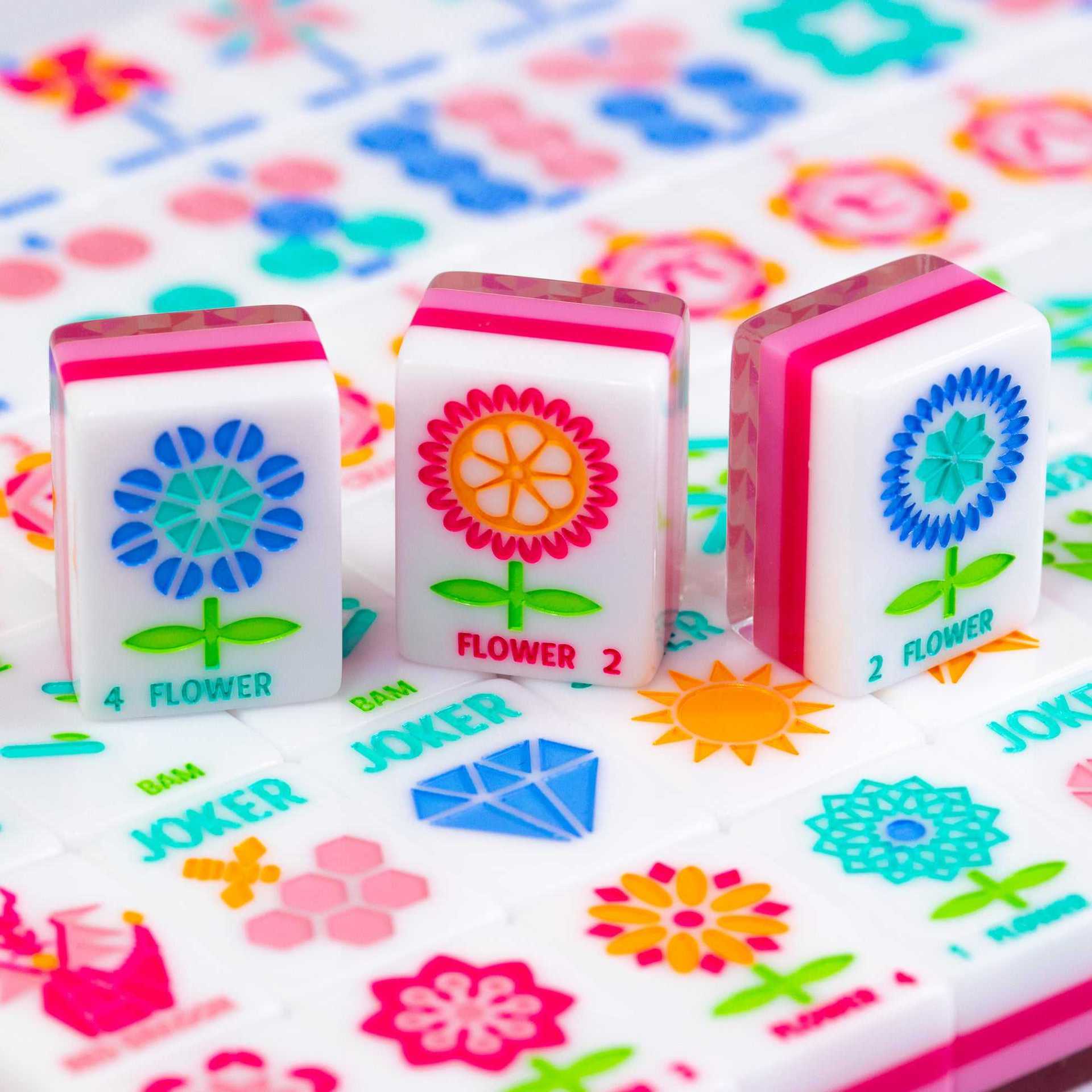 Premium Luxury Three Layer Acrylic Mahjong Tiles European-American Durable Hand Shuffle Kit Custom Pattern Portable